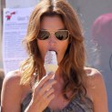 Cindy Crawford Brings The Morning Links!