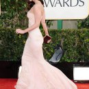 adds-megan-fox-golden-globes-2013-red-carpet-14