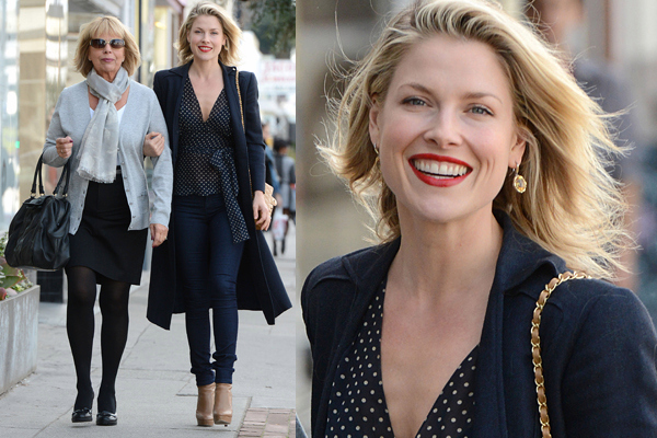 Ali Larter runs errands with her mom in West Hollywood