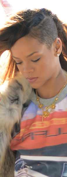 rihanna-jfk-timberland-fur-coat-5