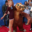 blake-lively-emma-stone-adds-031013 (18)