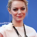 blake-lively-emma-stone-adds-031013 (1)