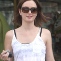 Leighton Meester Brings The Morning Links!