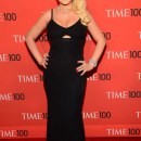 christina-aguilera-olivia-munn-adds-042413 (6)