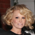 Morning Links: Pam Anderson Looking Real Old; Justin Smoked Too Much; Kelly Cuoco’s Tongue
