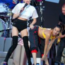 Miley+Cyrus+Performing+Jimmy+Kimmel+Live+gLe3Ym2x48ux