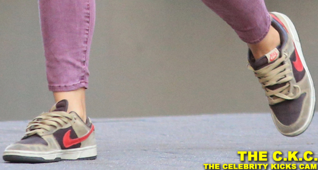 Lindsey Morgan Shopping In Vancouver 1A