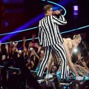 Miley Cyrus Performs With Robin Thicke at 2013 MTV VMAs ADDS-15