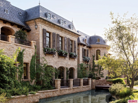 Gisele-Bunchen-House-2-580x435