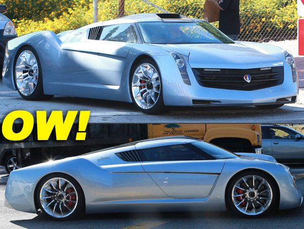 Exclusive... Jay Leno Cruising Around In His Eco Jet