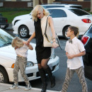 Gwen Stefani takes her kids to a Christmas Eve Church service