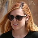 THANKS, DADDY!: Rumer Willis Grabs Grande Iced-Coffee & Evolution Juice At Starbucks