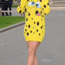 Rita Ora in Spongebob outfit photocall