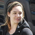 Kelly Brook Hits Up The Gym With Her Mr. Muscle-Man-Fiance
