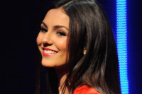 ‘Eye Candy’ Star Victoria Justice All Smiles At The MTV Upfronts!