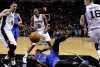 Spurs’ strong 4th quarter pushes them past Thunder for early series lead