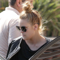 Tallulah Willis Breaks Rule #1: Walks Around With A Friend Who Is 10x Hotter Than Herself
