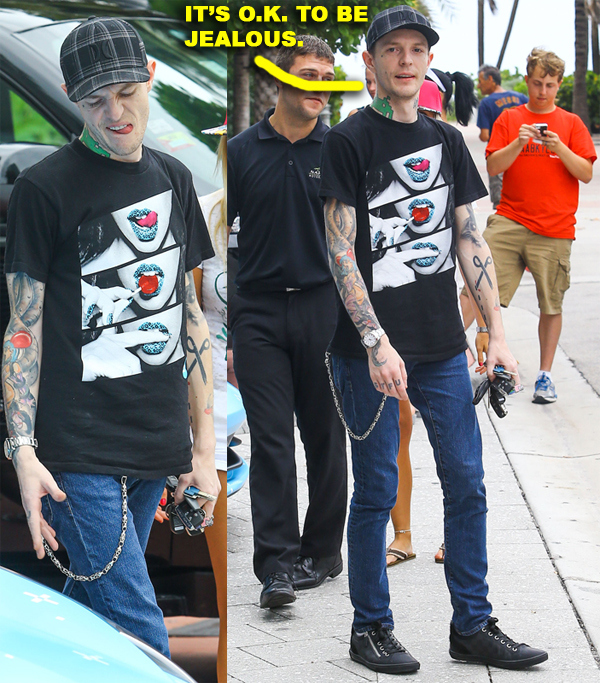Deadmau5 Showing Off His Custom Ferrari In Miami