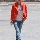 Gwen Stefani Visits An Acupuncture Studio