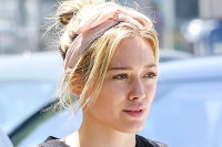 BREAKING! Hilary Duff Feeds Parking Meter In Beverly Hills!