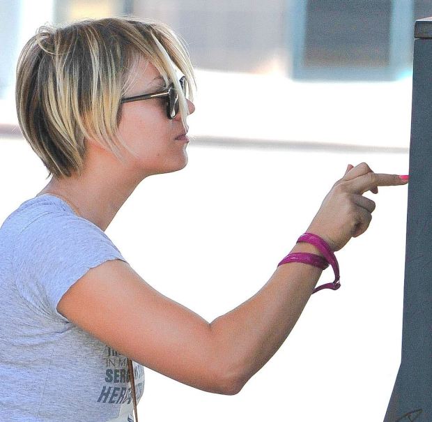 Kaley Cuoco - at a gas station in LA adds---4fsa