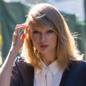 Leggy Taylor Swift Out For Lunch With Friends In NYC adds---2FSA