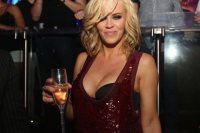 Jenny McCarthy (Remember Her?) Brings The Afternon Links!