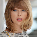 Here Are The Latest Pics Of Taylor Swift Showing Off Her Legs in NYC!