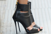 NYC: We’re Really Digging Brianna Perry’s Catwalk in SoHo! OW!