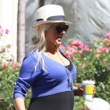 INO: Christina Aguilera’s Lucky Summer; Tuna Visits Anais & Tahiti; Dlisted: J.T. Says The N-Word