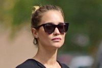 BREAKING!! Derek Jeter’s First Post-Retirement Coffee Run With girlfriend Hannah Davis! What’s Next For The Guy?