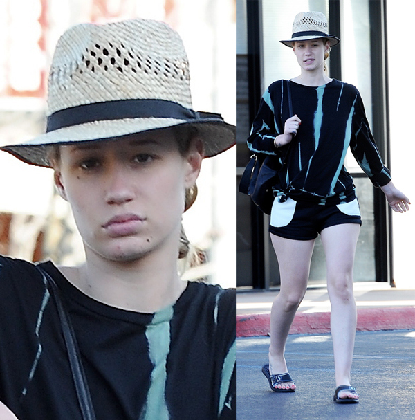 Iggy Azalea goes make up free