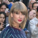 Taylor Swift Does A Leggy Catwalk To GMA To Promote Her New Album