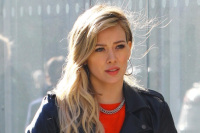 Hilary Duff Looking Great As She Films ‘Younger’ Series in NYC