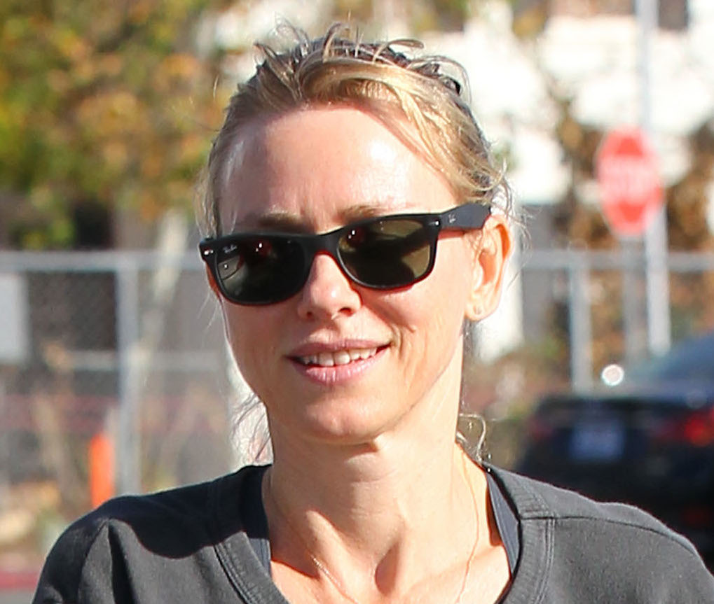 Click To See Photo Naomi Watts Gets In A Morning Workout