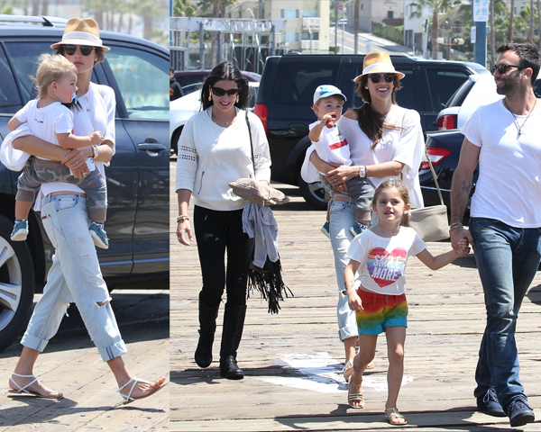 Alessandra Ambrosio At Pacific Park