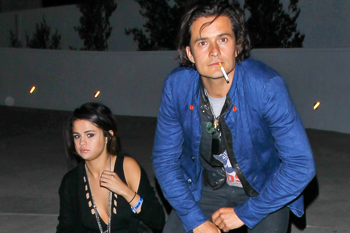 *EXCLUSIVE* Orlando Bloom and Selena Gomez get close and personal **NO Australia, New Zealand** **NO WEB UNTIL 9AM PACIFIC TIME (PST) AFTER EMBARGO IS OVER CLIENTS MUST CALL FOR PRICING**